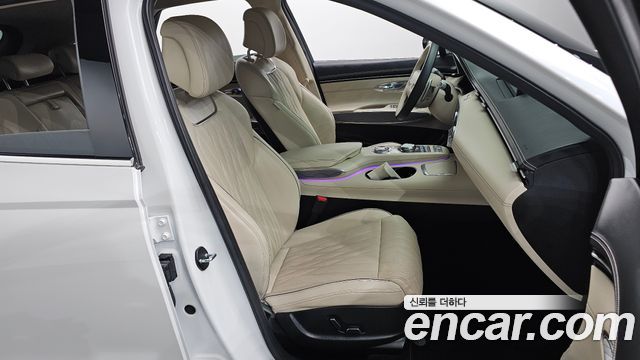 Genesis GV70 2023 — photo 16