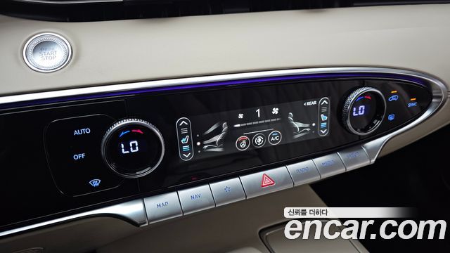 Genesis GV70 2023 — photo 30