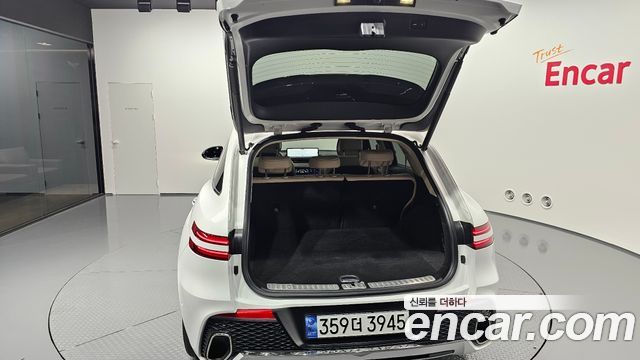 Genesis GV70 2023 — photo 34