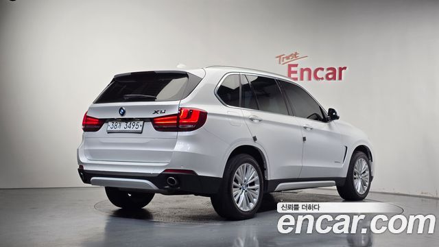 BMW X5 2016 — photo 2