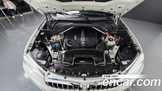 BMW X5 2016 — photo 6