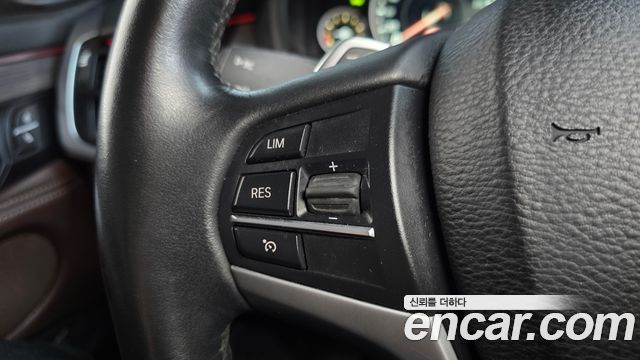 BMW X5 2016 — photo 16