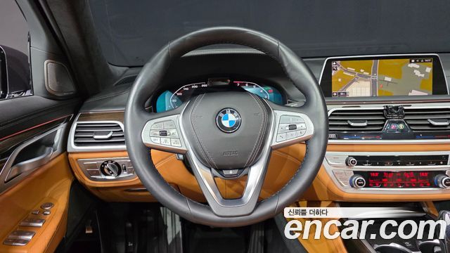 BMW 7-Series 2020 — photo 20