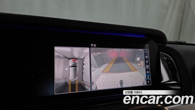 Mercedes-Benz G-Class 2020 — photo 21