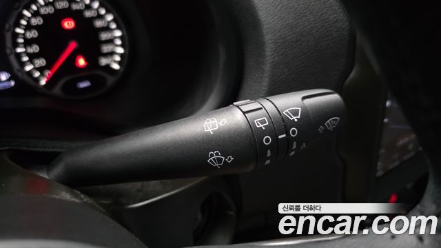 Jeep Renegade 2020 — photo 17