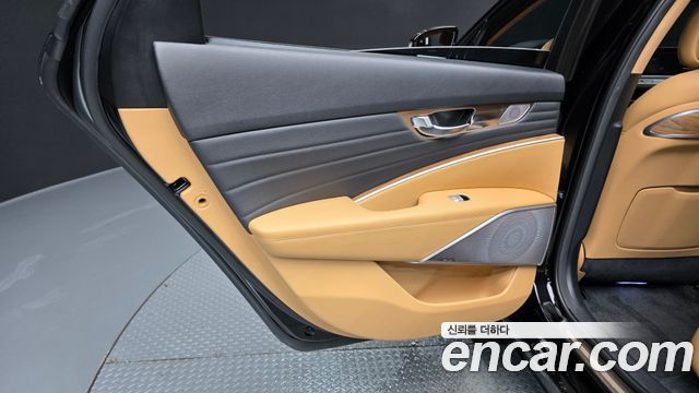 Kia K9 2022 — photo 15