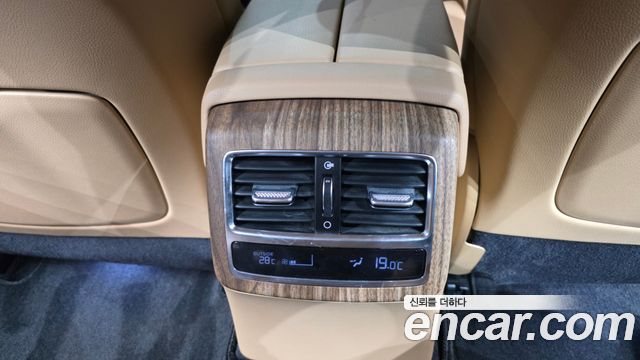 Kia K9 2022 — photo 34
