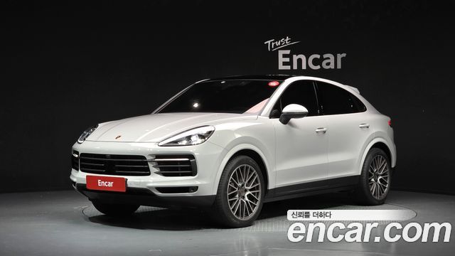 Porsche Cayenne 2022 — photo 1