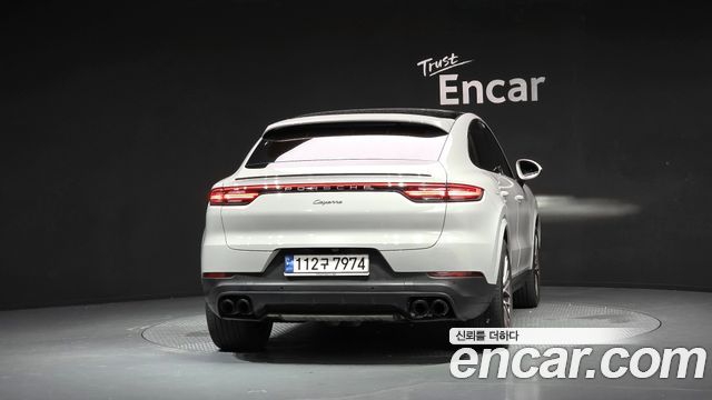 Porsche Cayenne 2022 — photo 4