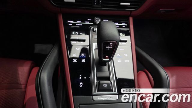 Porsche Cayenne 2022 — photo 9