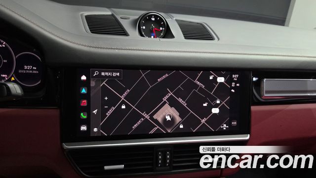 Porsche Cayenne 2022 — photo 14