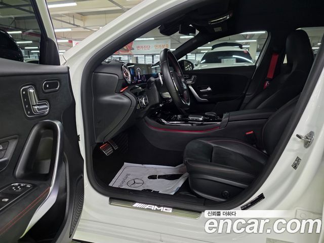 Mercedes-Benz A-Class 2021 — photo 12