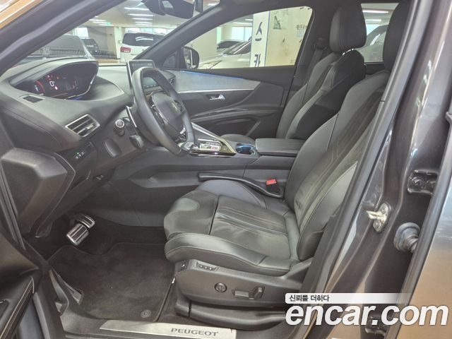 Peugeot 5008 2021 — photo 9