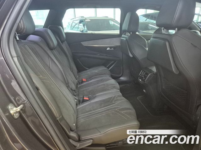 Peugeot 5008 2021 — photo 16