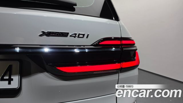 BMW X7 2025 — photo 9