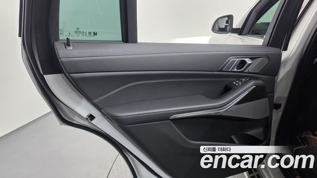 BMW X7 2025 — photo 15