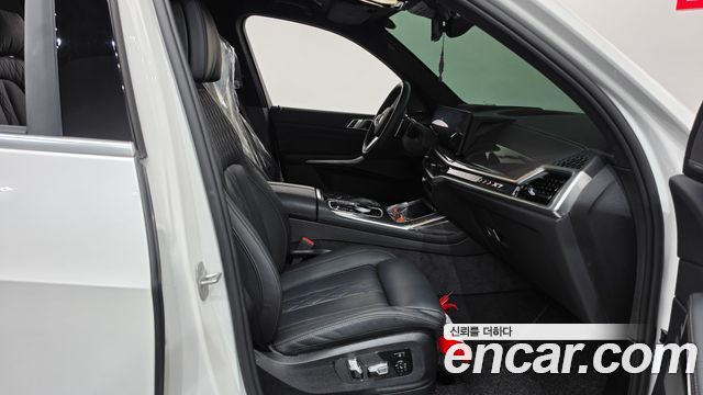 BMW X7 2025 — photo 16