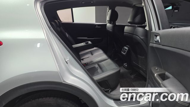 Kia Sportage 2016 — photo 17