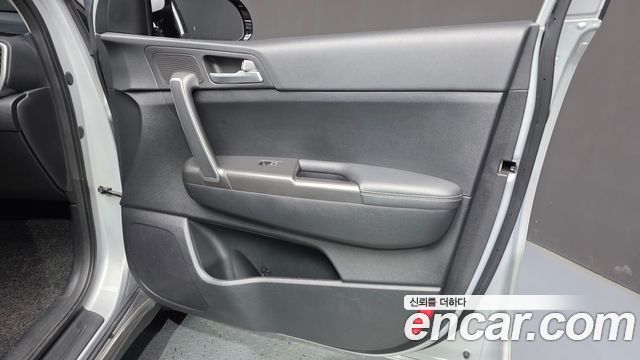 Kia Sportage 2016 — photo 14