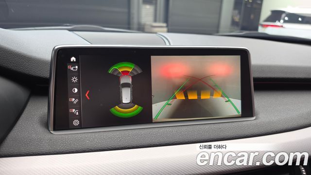 BMW X5 2018 — photo 21