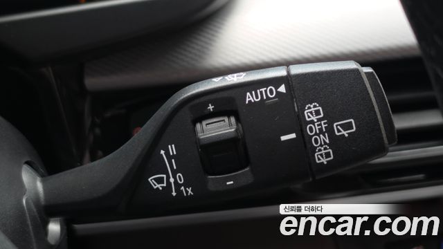 BMW X5 2018 — photo 31