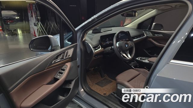 BMW 2-Series 2025 — photo 13