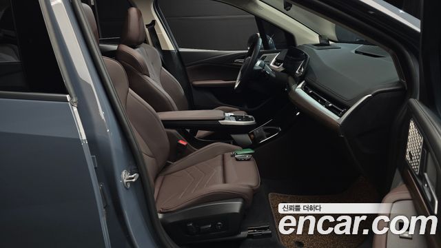 BMW 2-Series 2025 — photo 16