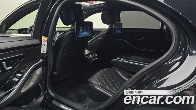 Mercedes-Benz S-Class 2022 — photo 17