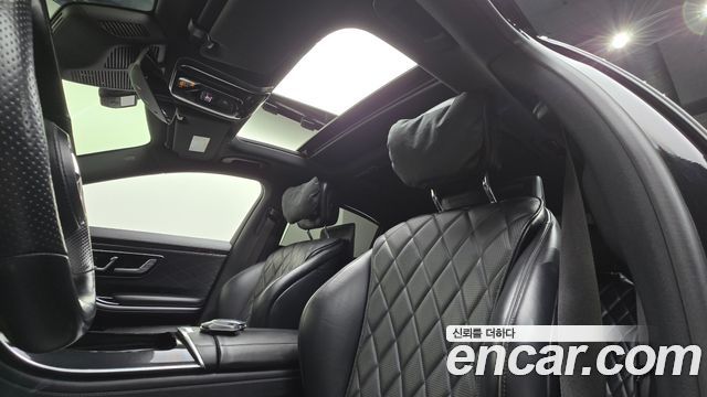 Mercedes-Benz S-Class 2022 — photo 26