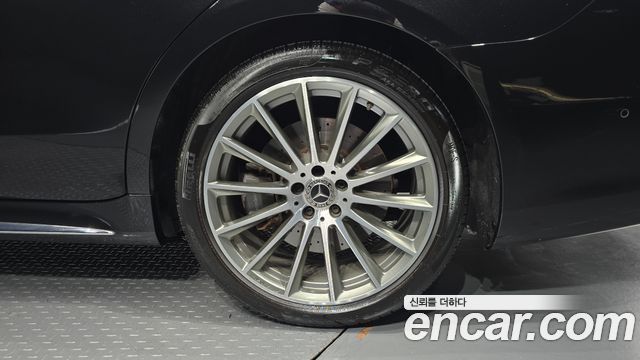Mercedes-Benz S-Class 2022 — photo 7