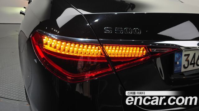 Mercedes-Benz S-Class 2022 — photo 9