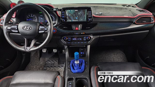 Hyundai i30 2019 — photo 10