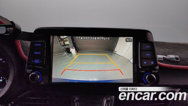 Hyundai i30 2019 — photo 20