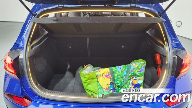 Hyundai i30 2019 — photo 26