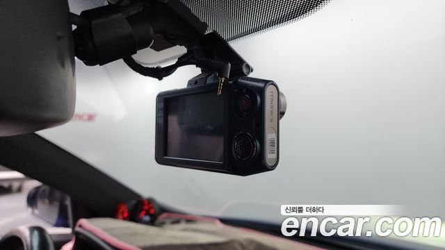 Hyundai i30 2019 — photo 32