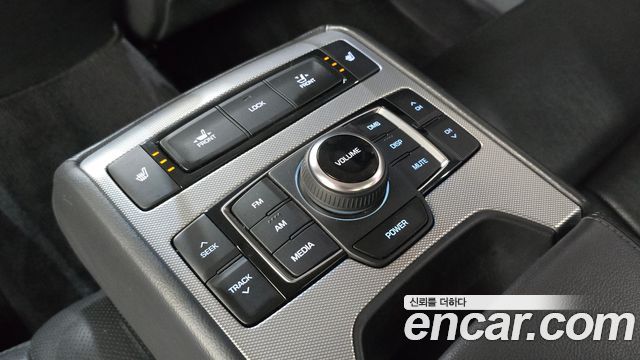 Genesis G80 2018 — photo 19