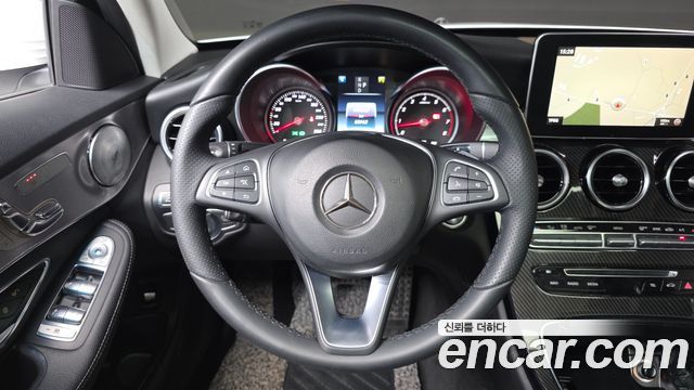 Mercedes-Benz C-Class 2017 — photo 13