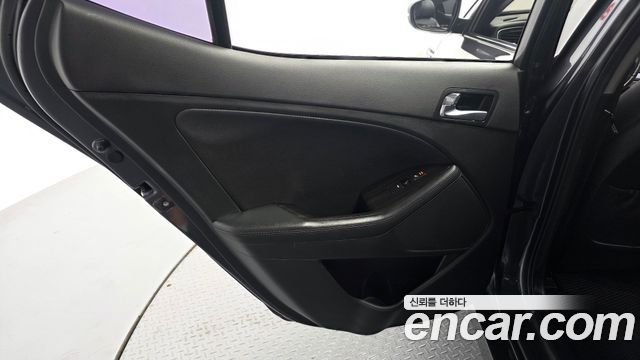 Kia K5 2014 — photo 15