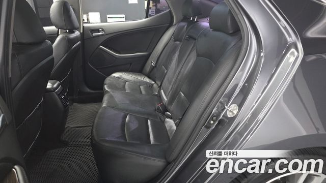 Kia K5 2014 — photo 16