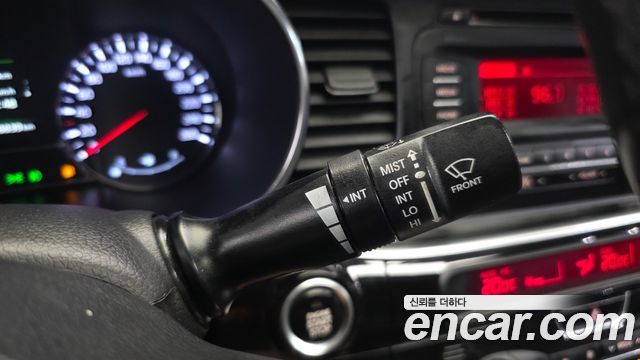 Kia K5 2014 — photo 32