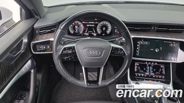 Audi A6 2021 — photo 23