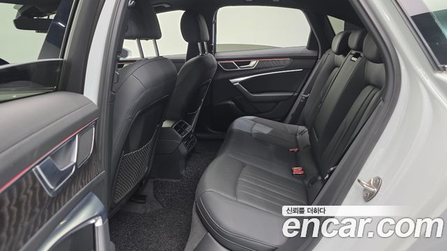 Audi A6 2021 — photo 16
