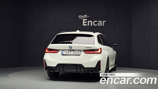 BMW 3-Series 2023 — photo 4