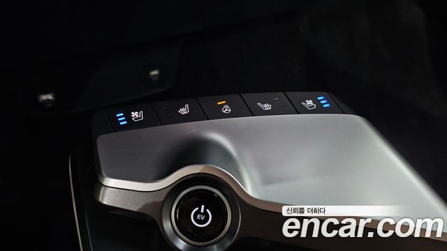 Kia EV6 2022 — photo 24
