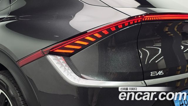 Kia EV6 2022 — photo 9