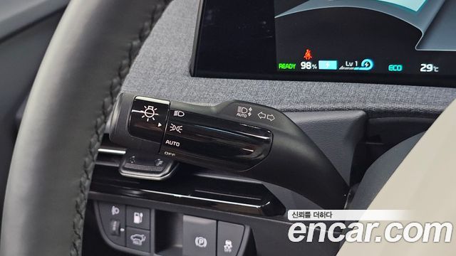 Kia EV6 2022 — photo 28