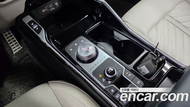 Kia Sorento 2024 — photo 12