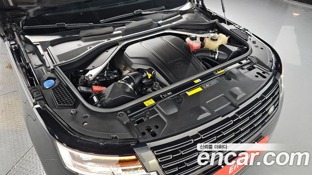 Land Rover Range Rover 2024 — photo 6