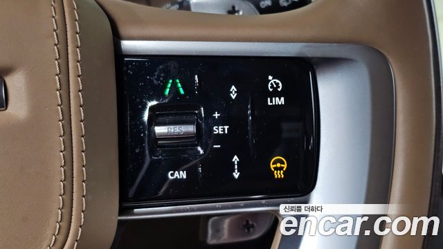 Land Rover Range Rover 2024 — photo 21