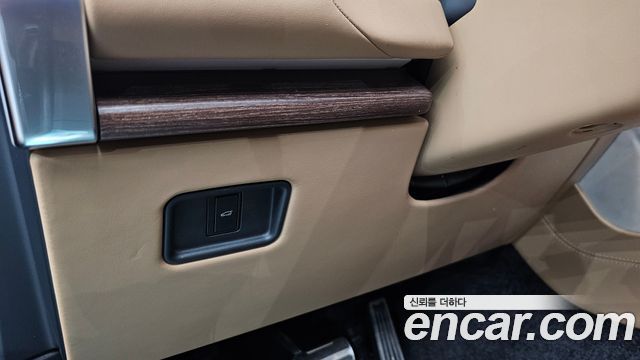 Land Rover Range Rover 2024 — photo 22
